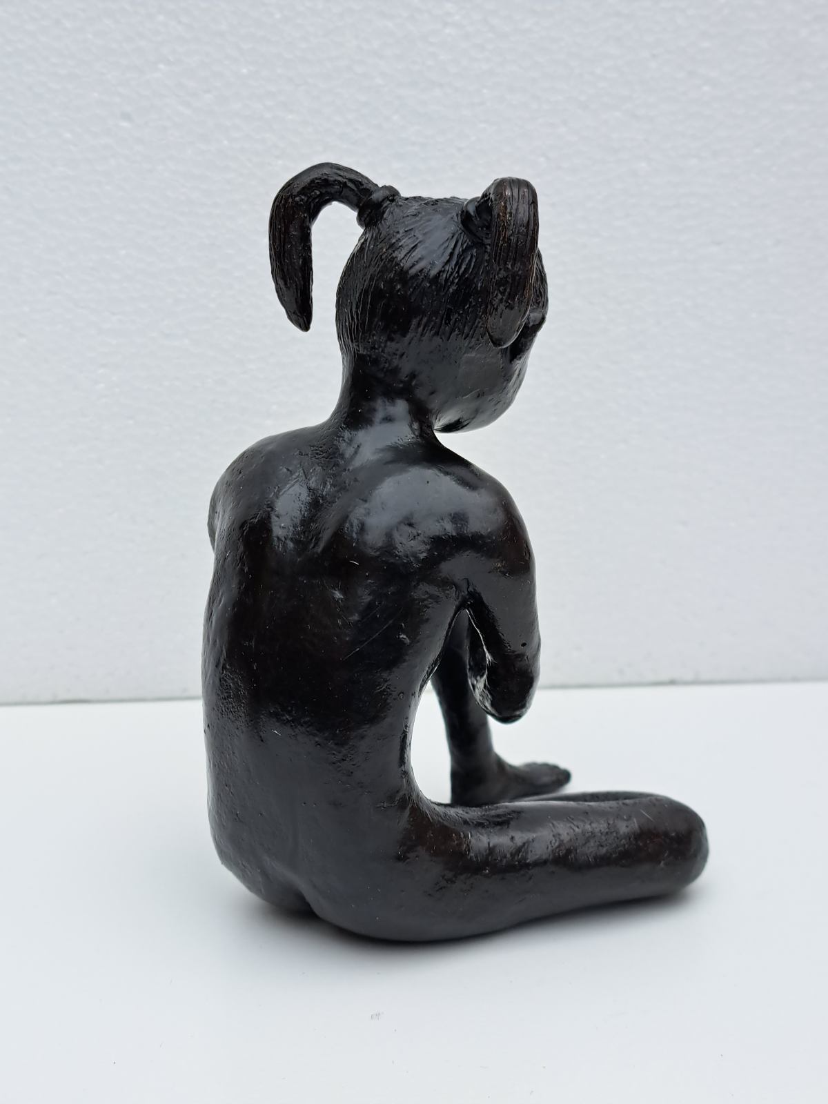 Bronze figure girl 2