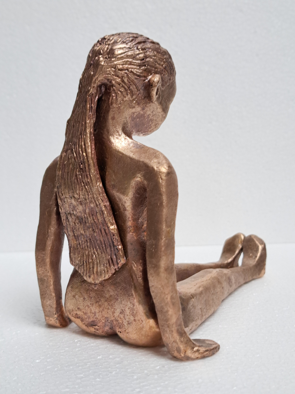 Bronze figure girl 3